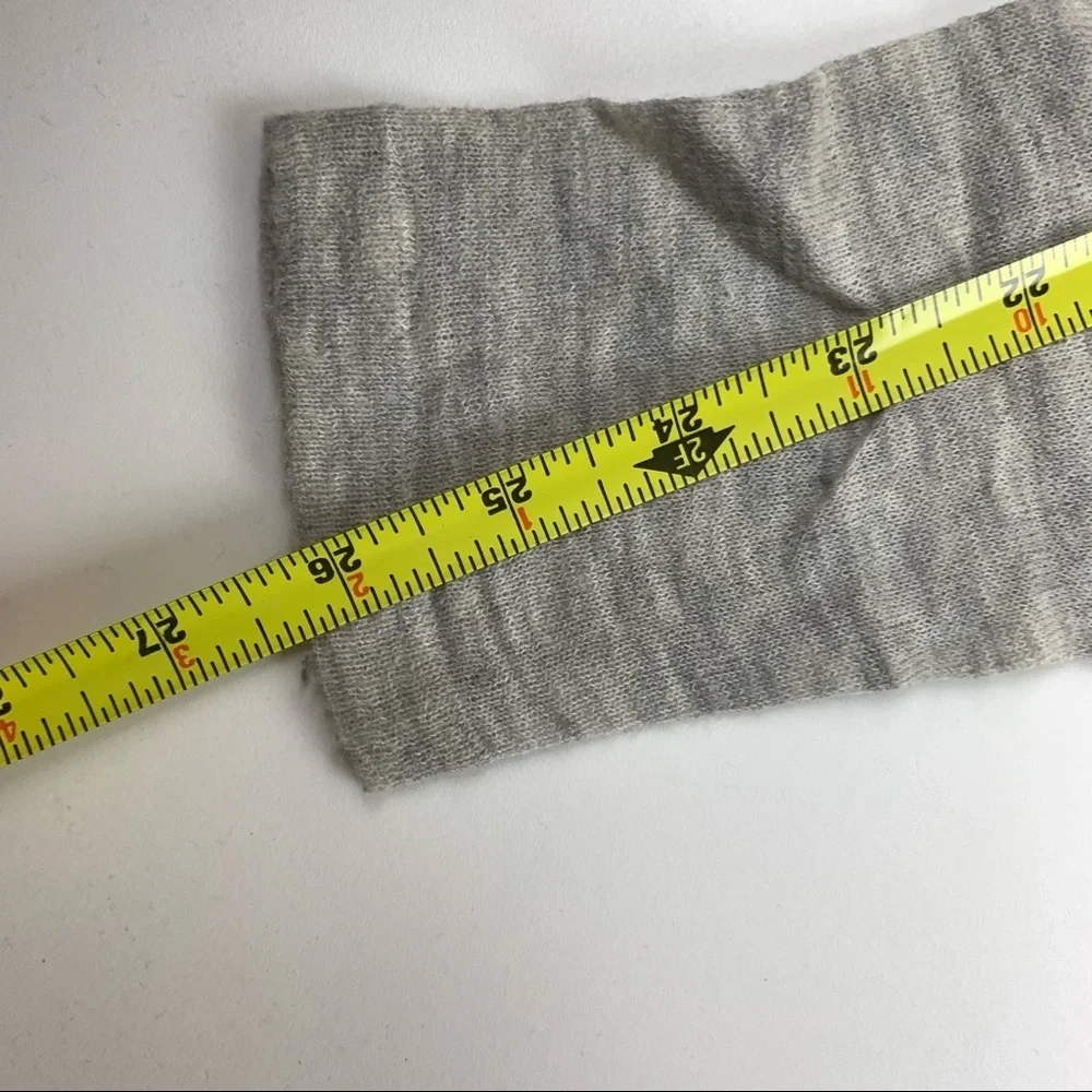 BANANA Republic Grey Italian Yarn Cardigan Medium - Picture 6 of 10